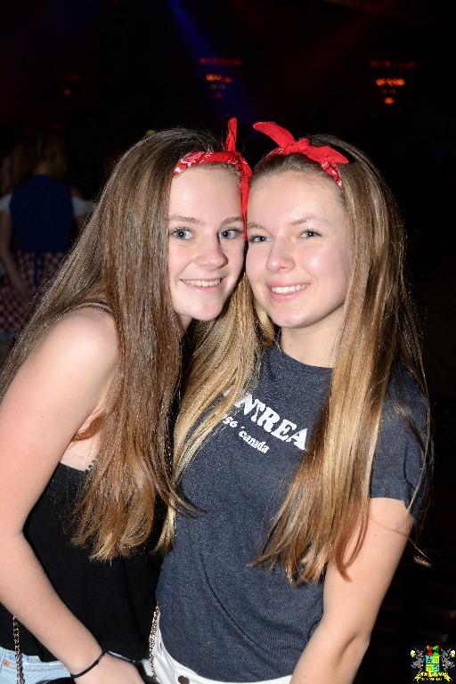 ../Images/Jeugddisco Wereldbal 100.jpg